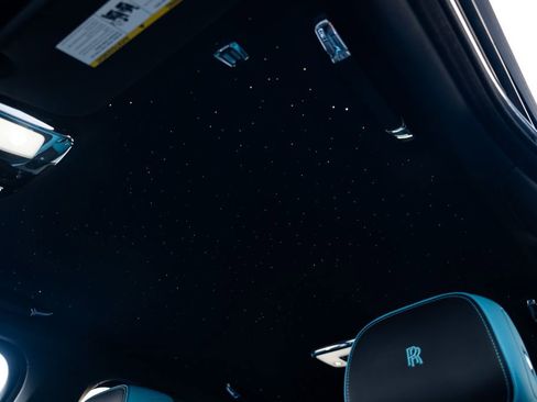 Used 2023 Rolls-Royce Cullinan Black Badge image 48