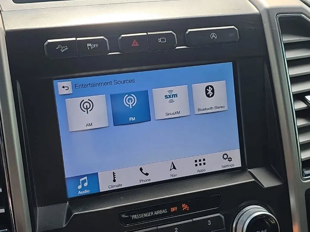 Used 2019 Ford F150 Platinum w/ Equipment Group 701A Luxury AWD/4WD image 27