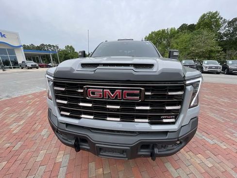 Used 2024 GMC Sierra 2500 AT4X w/ AT4X AEV Edition AWD/4WD image 2