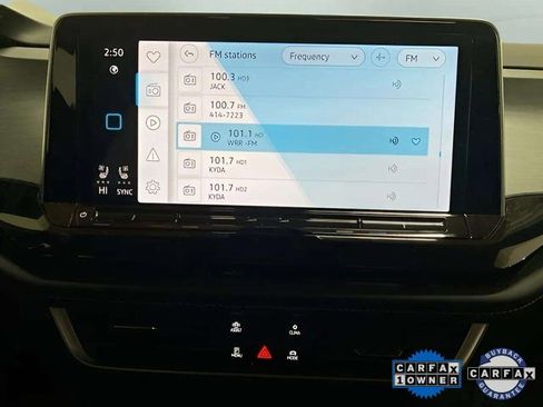 Used 2025 Volkswagen Atlas Cross Sport SE w/ Black Wheel Package image 38