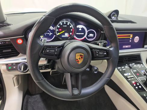 Used 2022 Porsche Panamera 4 Platinum Edition AWD/4WD image 3