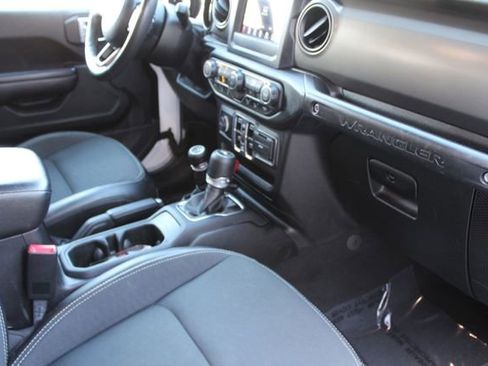 Used 2020 Jeep Wrangler Unlimited Sport image 24