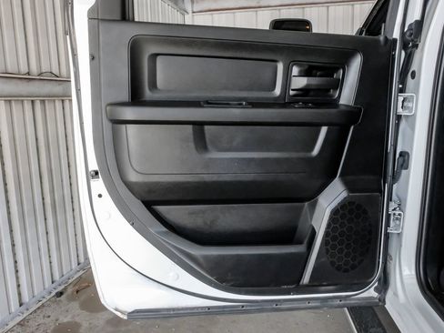 Used 2024 RAM 3500 Tradesman w/ Chrome Appearance Group AWD/4WD image 46