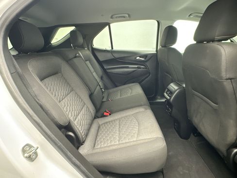 Certified 2018 Chevrolet Equinox LT FWD image 27