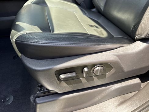 Used 2020 Chevrolet Silverado 1500 RST w/ Texas Edition AWD/4WD image 19