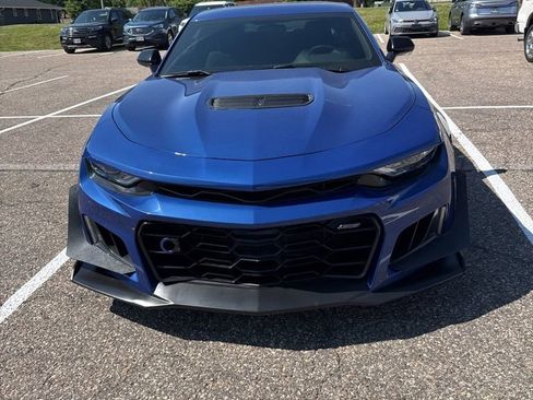 Used 2021 Chevrolet Camaro SS RWD image 3