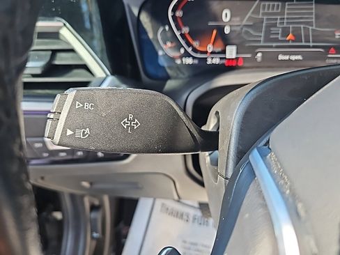 Used 2021 BMW 330i Sedan w/ Premium Package image 26