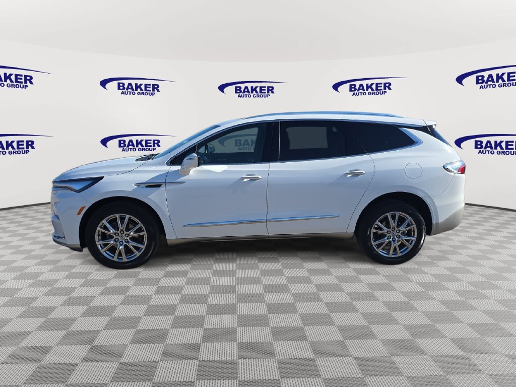 Used 2023 Buick Enclave Essence w/ Experience Buick Package AWD/4WD image 8