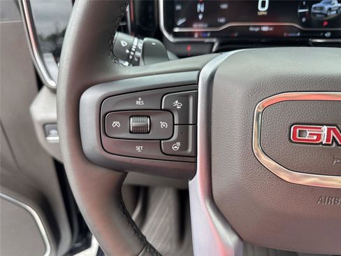 Used 2024 GMC Sierra 1500 SLT w/ SLT Premium Plus Package AWD/4WD image 22