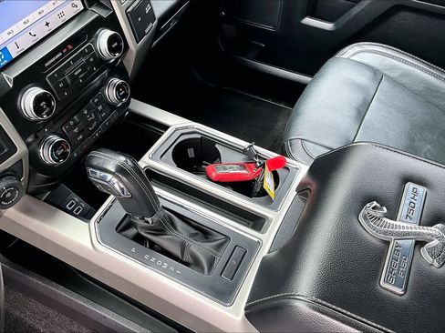 Used 2017 Ford F150 Lariat w/ Equipment Group 502A Luxury AWD/4WD image 17