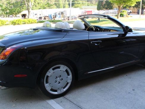 Used 2002 Lexus SC 430 Convertible image 16