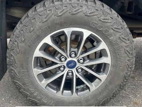 Used 2017 Ford F150 XLT w/ Equipment Group 302A Luxury AWD/4WD image 13