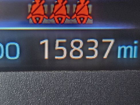 Certified 2024 Toyota Corolla Cross L image 18