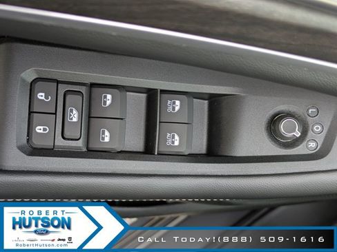 New 2026 Jeep Grand Cherokee Altitude RWD image 14