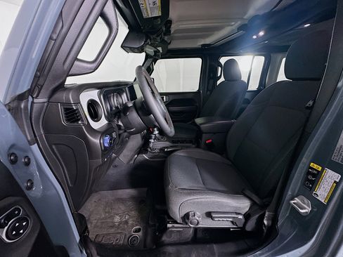 Used 2024 Jeep Wrangler Unlimited w/ Convenience Group AWD/4WD image 13