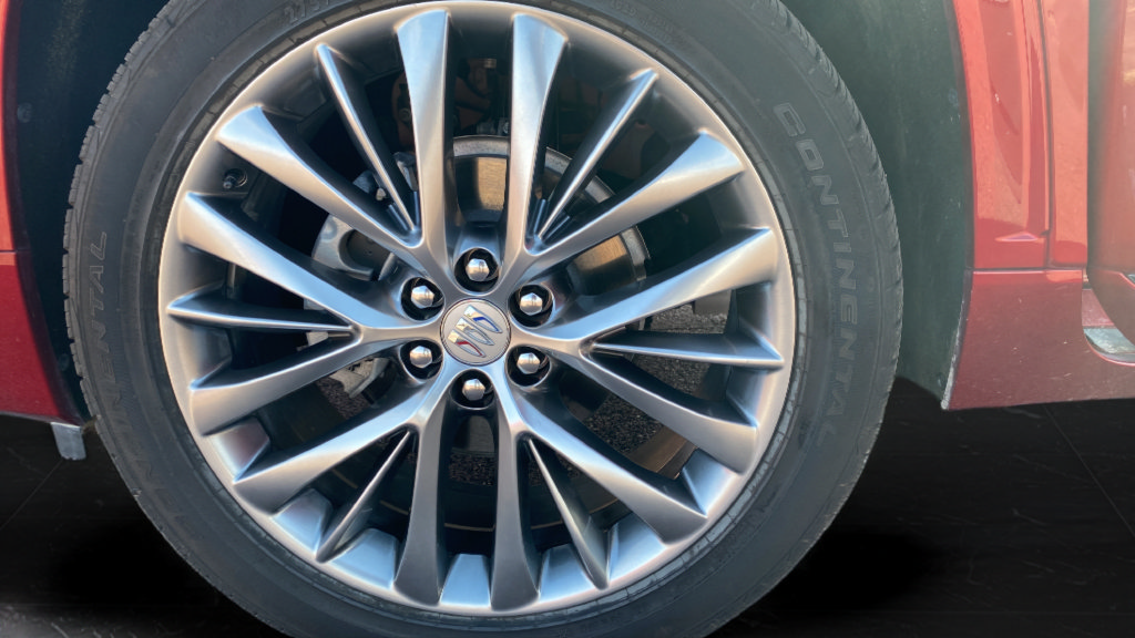 Certified 2026 Buick Enclave Avenir w/ Super Cruise Package AWD/4WD image 34
