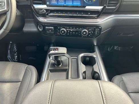 Used 2023 Chevrolet Silverado 1500 LTZ image 12