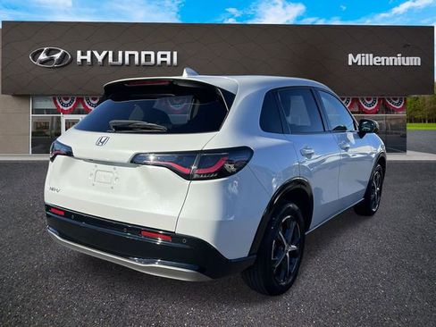 Used 2023 Honda HR-V EX-L image 6