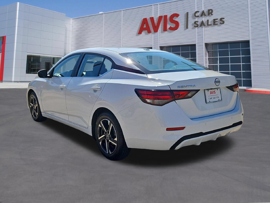Used 2025 Nissan Sentra SV FWD image 9