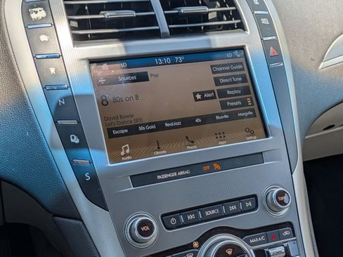 Used 2019 Lincoln MKZ Premiere FWD image 14