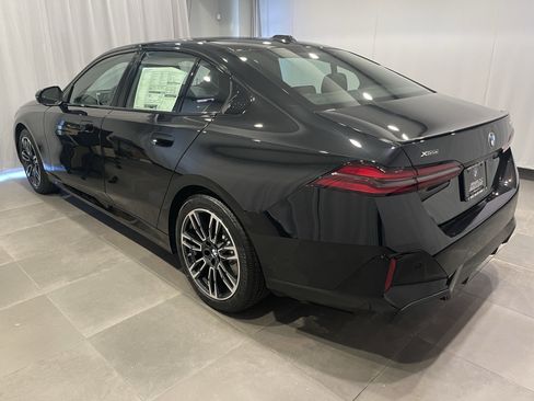 New 2027 BMW 530i xDrive AWD/4WD image 4