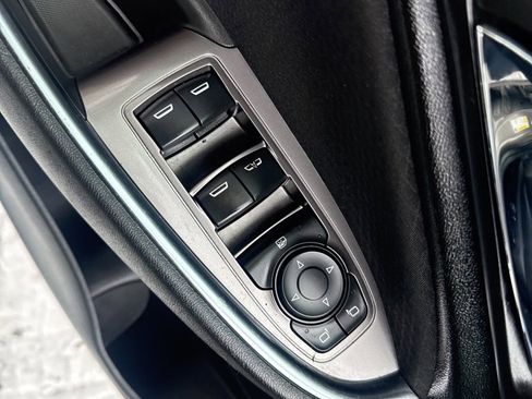 Used 2018 Chevrolet Malibu LT image 11