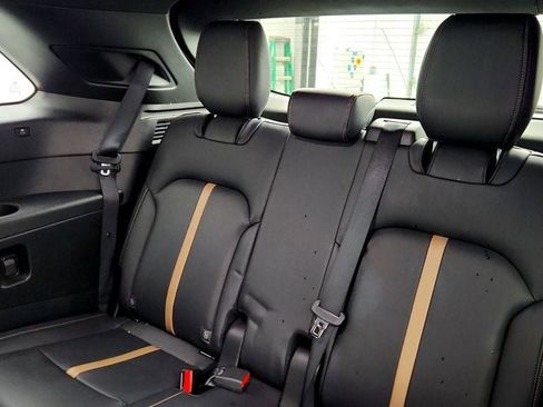 Used 2024 MAZDA CX-90 Plug-In Hybrid w/ Premium Plus image 23