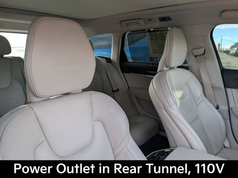 Used 2019 Volvo V90 T6 Inscription w/ Advanced Package image 19