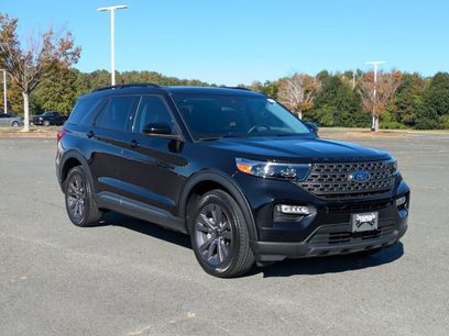 Certified 2024 Ford Explorer XLT w/ Equipment Group 202A
