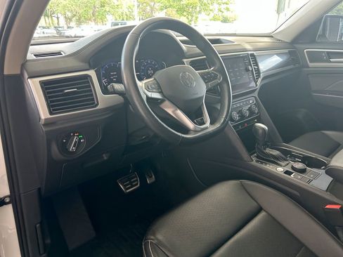 Certified 2021 Volkswagen Atlas SEL R-Line AWD/4WD image 14