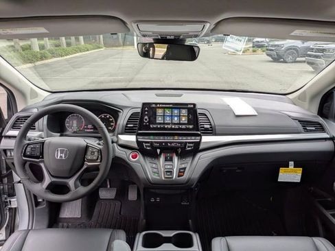 New 2026 Honda Odyssey EX-L image 11