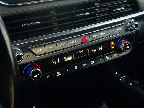 Used 2022 Kia Telluride EX w/ Towing Package image 16