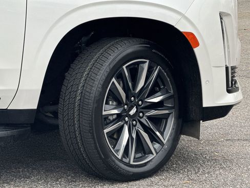 Used 2023 Cadillac Escalade ESV Sport Platinum image 12