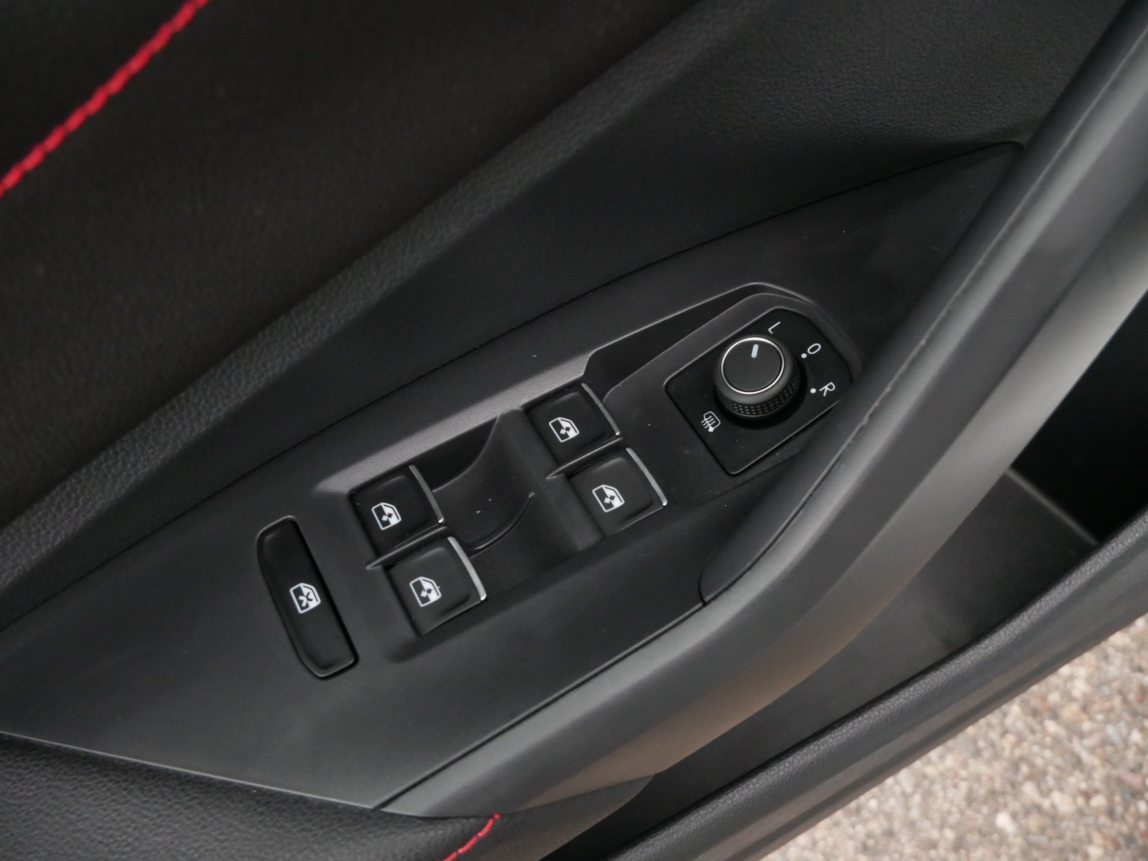 Used 2024 Volkswagen Jetta GLI 40th Anniversary Edition FWD image 19