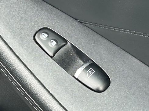 Used 2019 Nissan Maxima 3.5 SV w/ Floor Mat Group FWD image 36