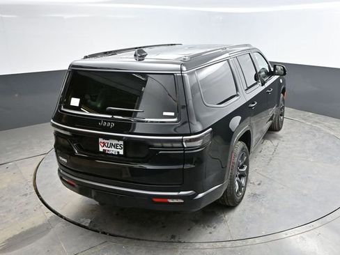 New 2026 Jeep Grand Wagoneer Limited AWD/4WD image 34