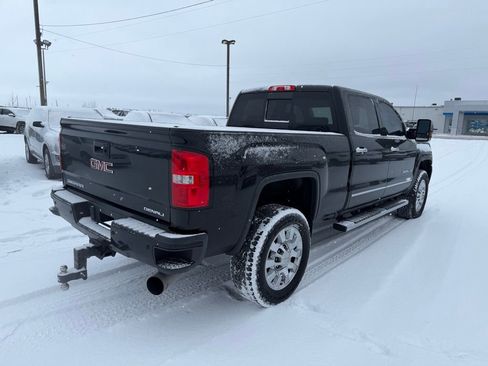 Used 2019 GMC Sierra 2500 Denali w/ Duramax Plus Package image 5