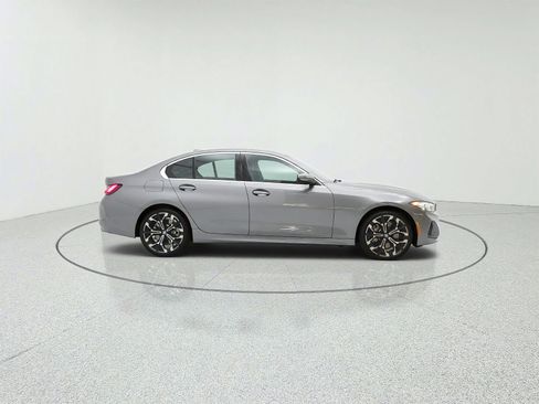 Used 2025 BMW 330i Sedan w/ Convenience Package RWD image 4