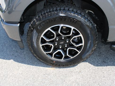 Used 2022 Ford F150 XLT w/ Equipment Group 301A Mid AWD/4WD image 10