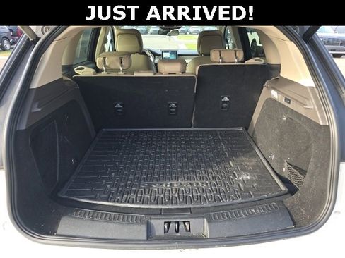 Used 2020 Lincoln Corsair FWD w/ Premium Package image 7