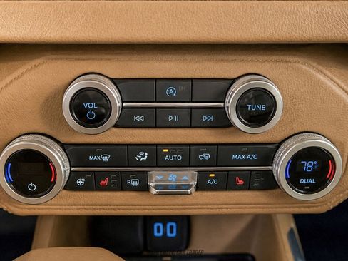 Used 2025 Ford Bronco Badlands AWD/4WD image 25