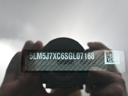 Used 2025 Lincoln Aviator Reserve w/ Jet Appearance Package image 59