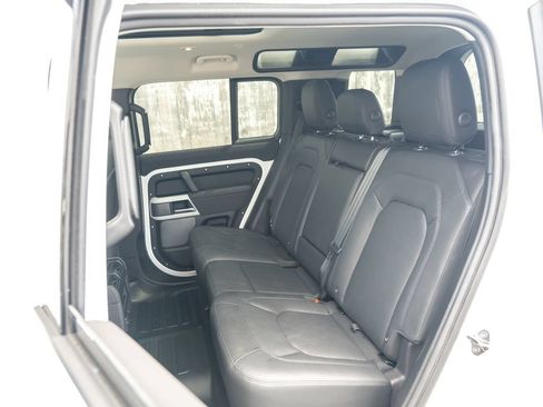 Used 2023 Land Rover Defender 110 S AWD/4WD image 36