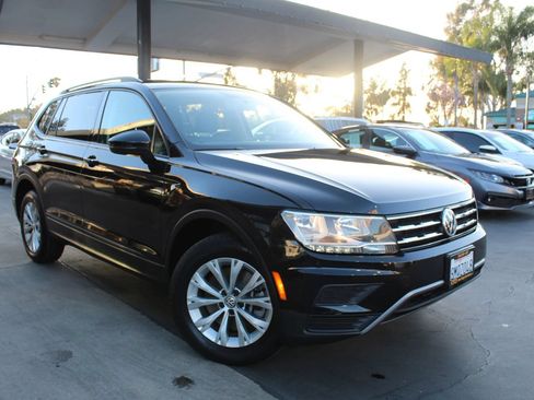 Used 2019 Volkswagen Tiguan S w/ Driver Assistance Package FWD image 7