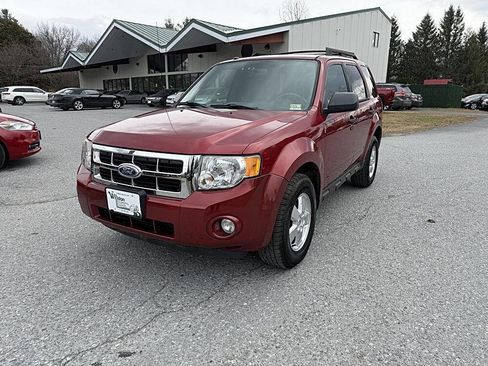 Used 2012 Ford Escape XLT image 1