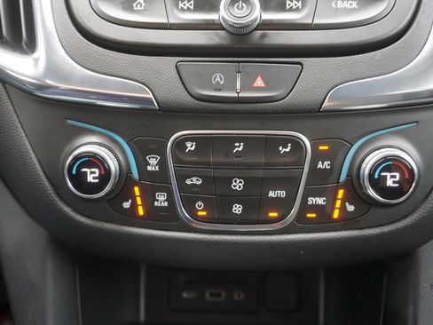 Used 2023 Chevrolet Equinox LT image 14