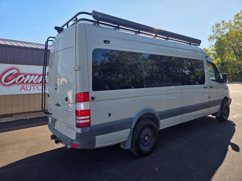 Used 2016 Mercedes-Benz Sprinter 2500 image 7