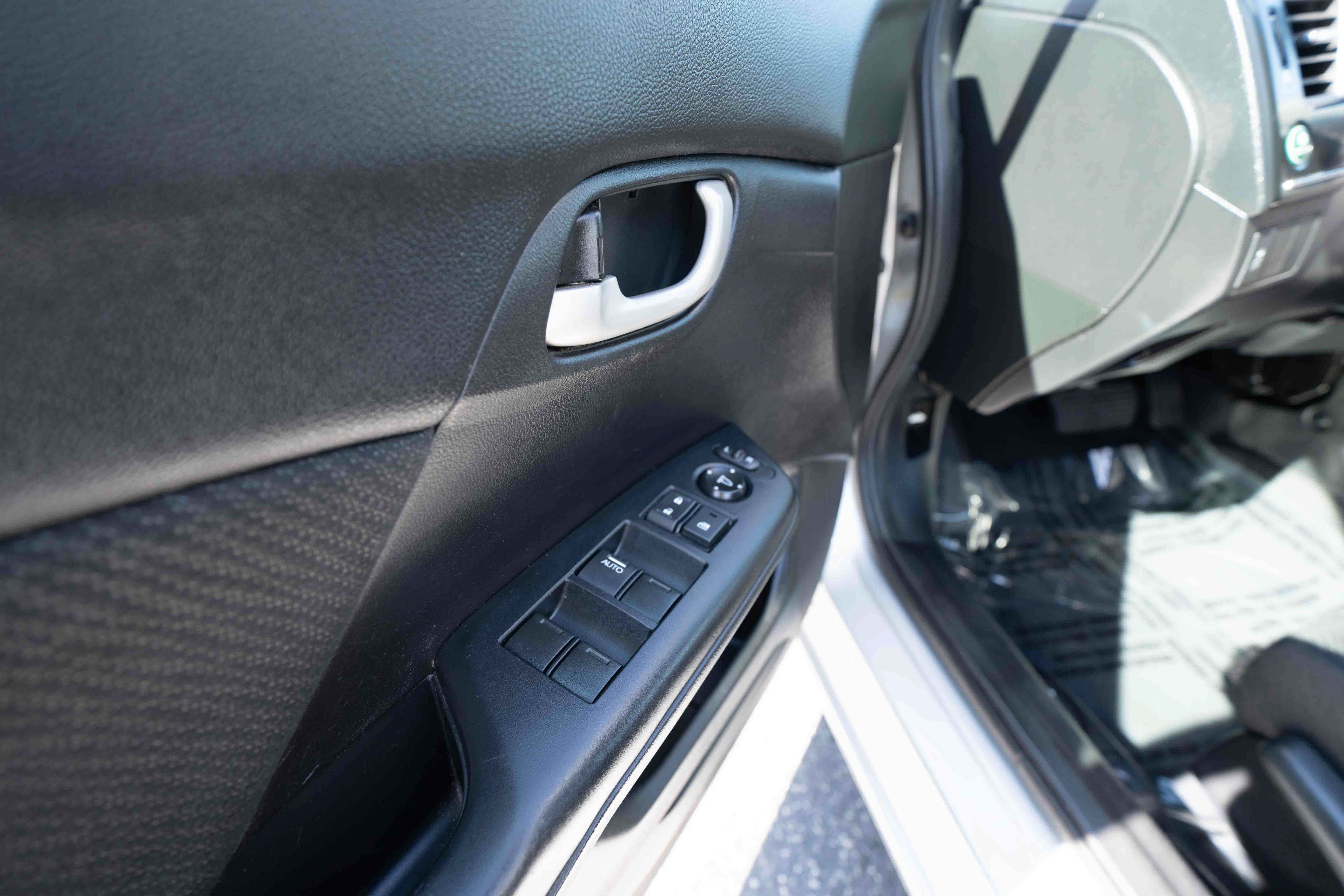 Used 2013 Honda Civic LX image 7