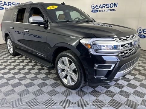 Used 2022 Ford Expedition Max Platinum AWD/4WD image 3