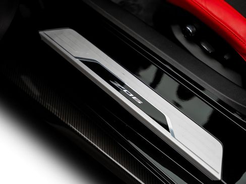 Used 2025 Chevrolet Corvette Z06 RWD image 64